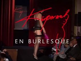 Dessousmodenschau "Voulez-vous... Körpernah en burlesque"