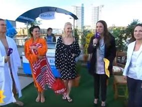 Caroline Kratzsch beim SAT.1 Frühstücksfernsehen mit Models in Bademode.