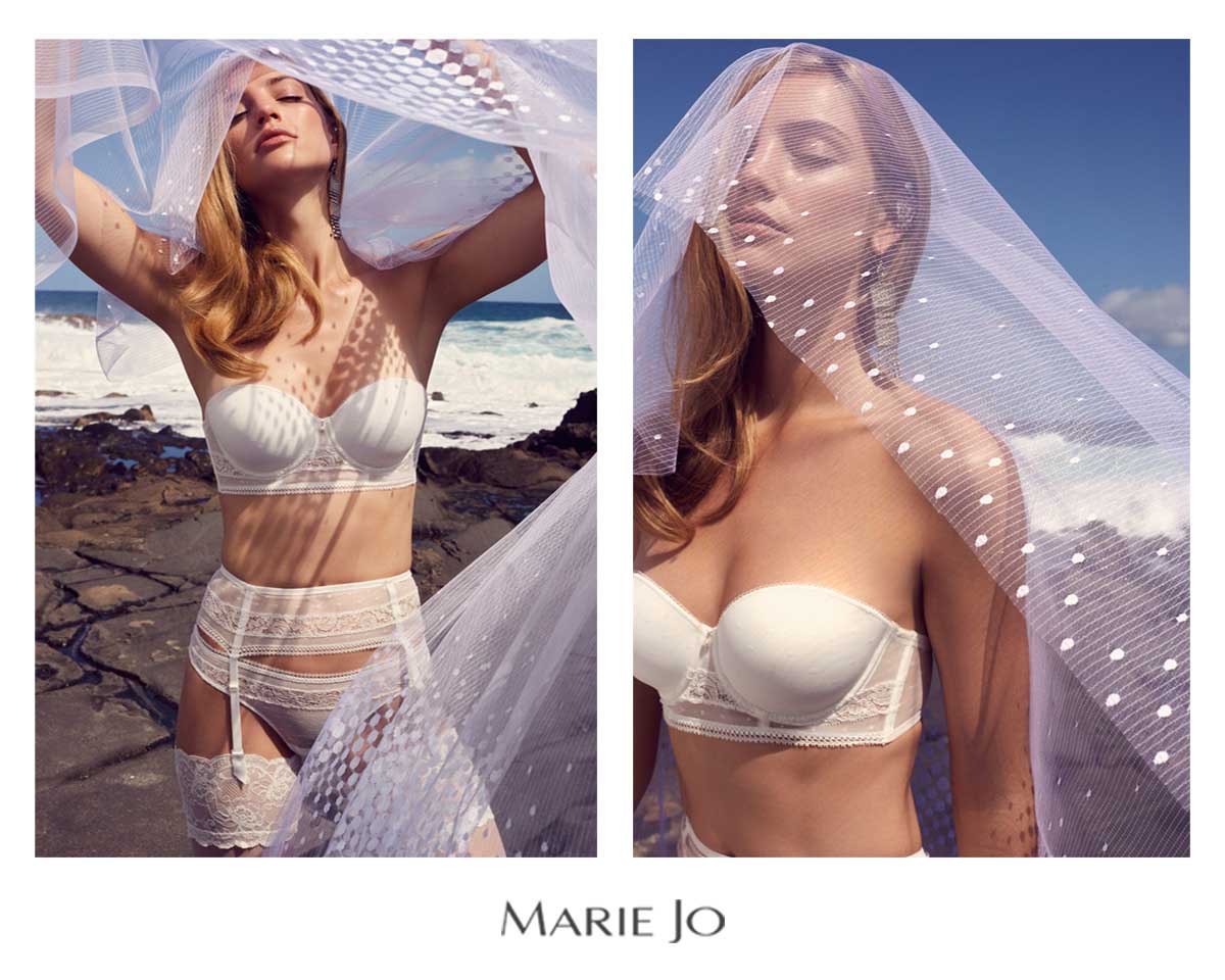 Zwei Models in weißen Brautdessous der Marke Marie Jo.